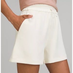 Lululemon Softstreame HR Short Lemon Sorbet sz6